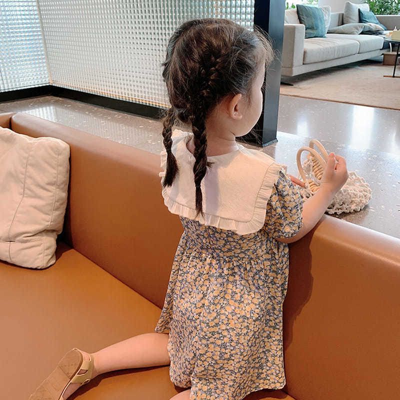 Wholesale 2023 Girls Summer Floral Dresses Parent-child Dresses